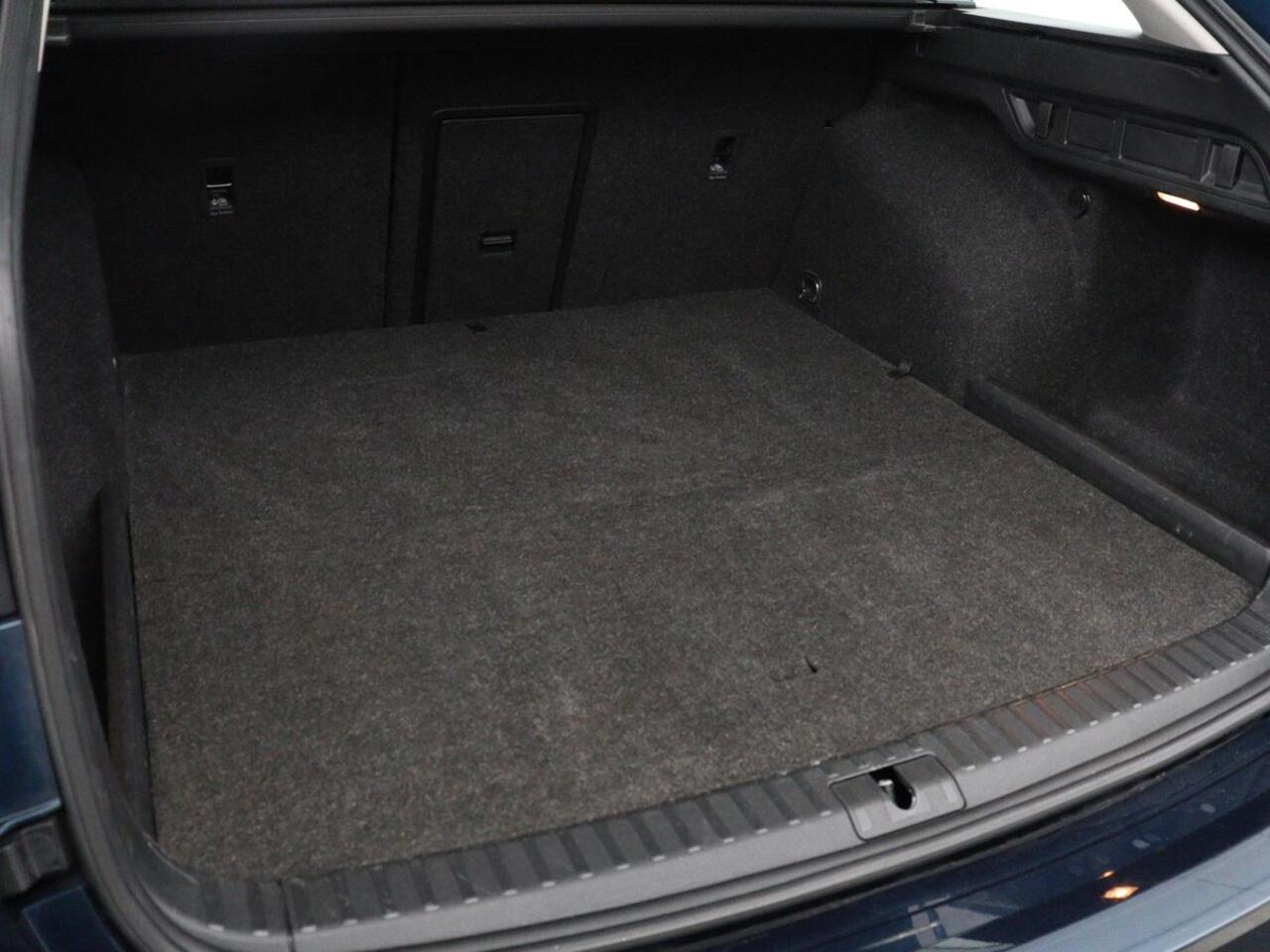 Skoda OCTAVIA 1.4 TSI iV PHEV Business Edition | Adaptive cruise | Stuurverwarming | Carplay | Navigatie | Parkeerhulp | 18'' | Full LED | Climate control | Plug In