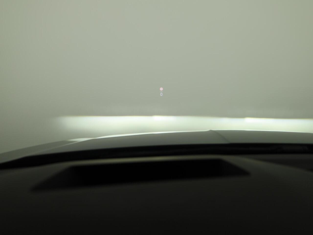 Skoda OCTAVIA Combi 1.4 TSI iV PHEV Business Edition Plus 204pk | Navigatie | Head up Display | ELektrisch verstelbare stoelen met geheugen | Parkeercamera