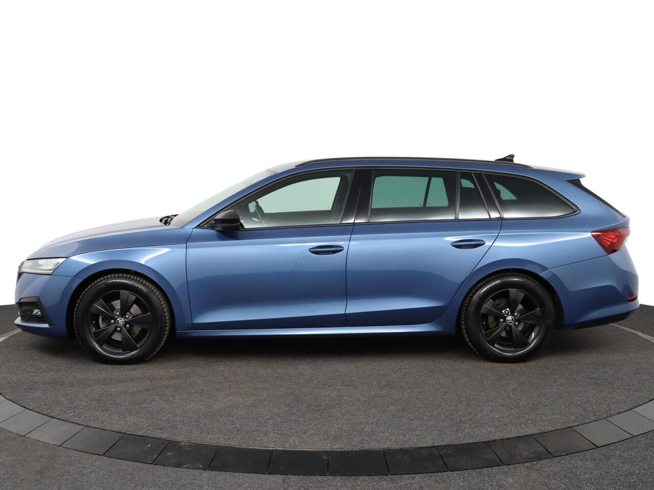 Skoda OCTAVIA Combi 1.0 e-TSI Sport Business |NAP |1e eigenaar |Dealeronderhouden|Trekhaak|Apple carplay