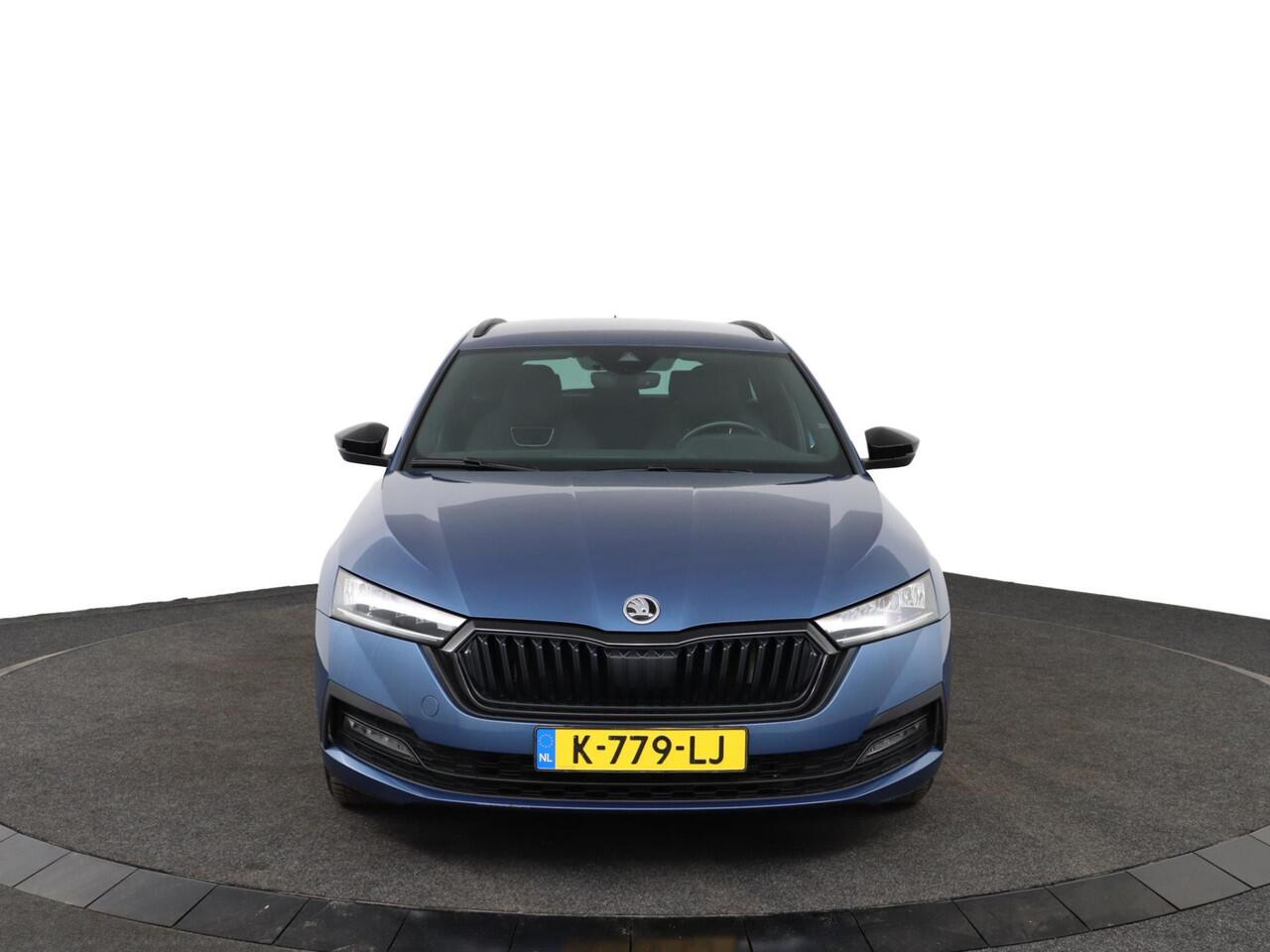 Skoda OCTAVIA Combi 1.0 e-TSI Sport Business |NAP |1e eigenaar |Dealeronderhouden|Trekhaak|Apple carplay