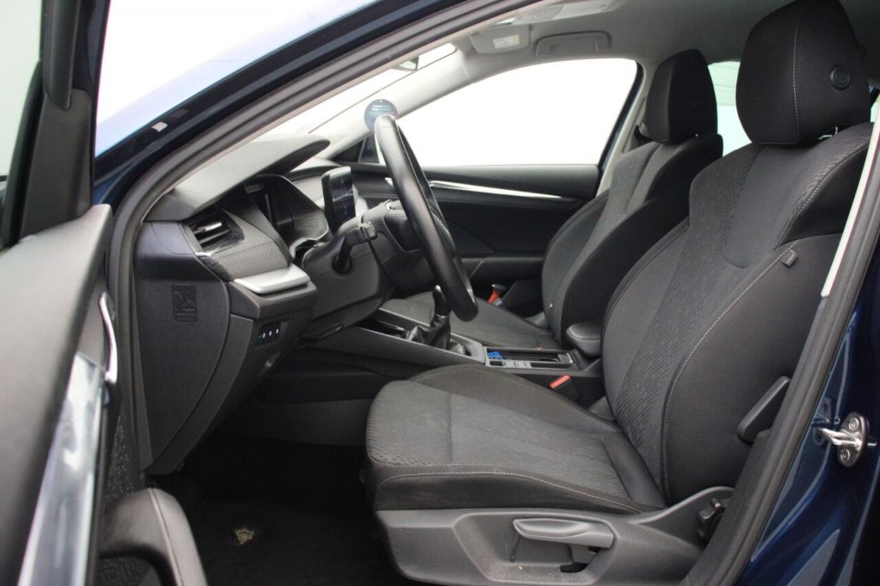 Skoda OCTAVIA 1.0 TSI Style - Digitaal Cockpit, Carplay, PDC, Stoelverwarming