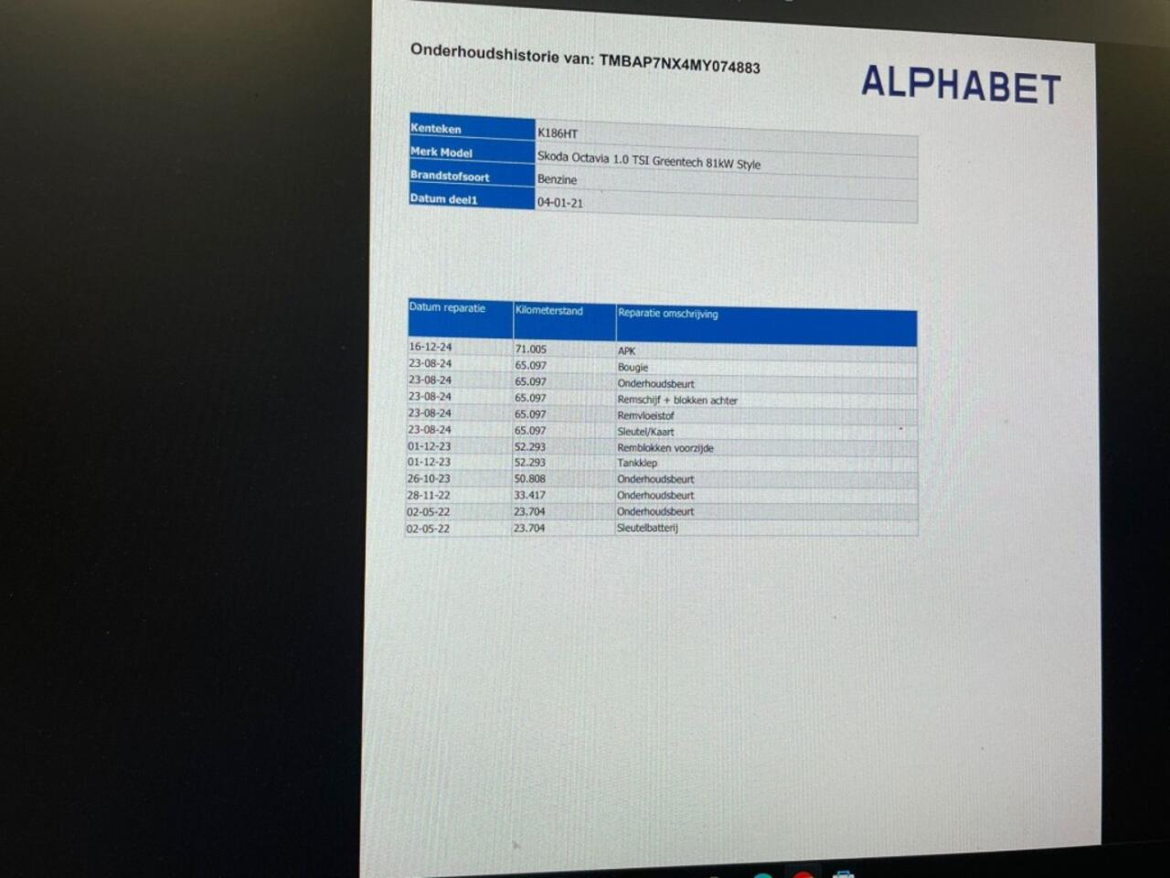 Skoda OCTAVIA 1.0 TSI Style - Digitaal Cockpit, Carplay, PDC, Stoelverwarming