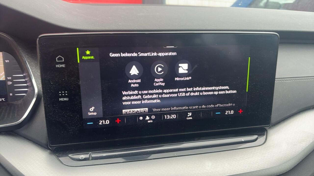 Skoda OCTAVIA Combi 1.0 e-TSI Business Edition AUTOMAAT / TREKHAAK / CLIMA / CARPLAY / FULL LED / PDC / BLUETOOTH / CRUISE / NL-AUTO