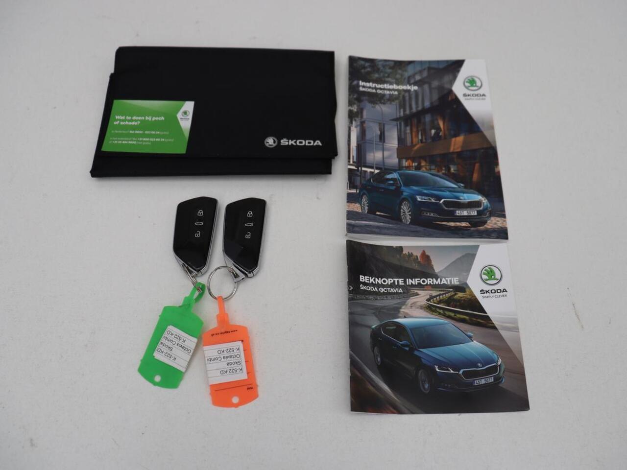 Skoda OCTAVIA 1.0 e-TSI Business Edition | 61.800km NAP | Camera | Carplay | Navigatie | Full LED | Parkeerhulp | Digital Cockpit | Cruise control