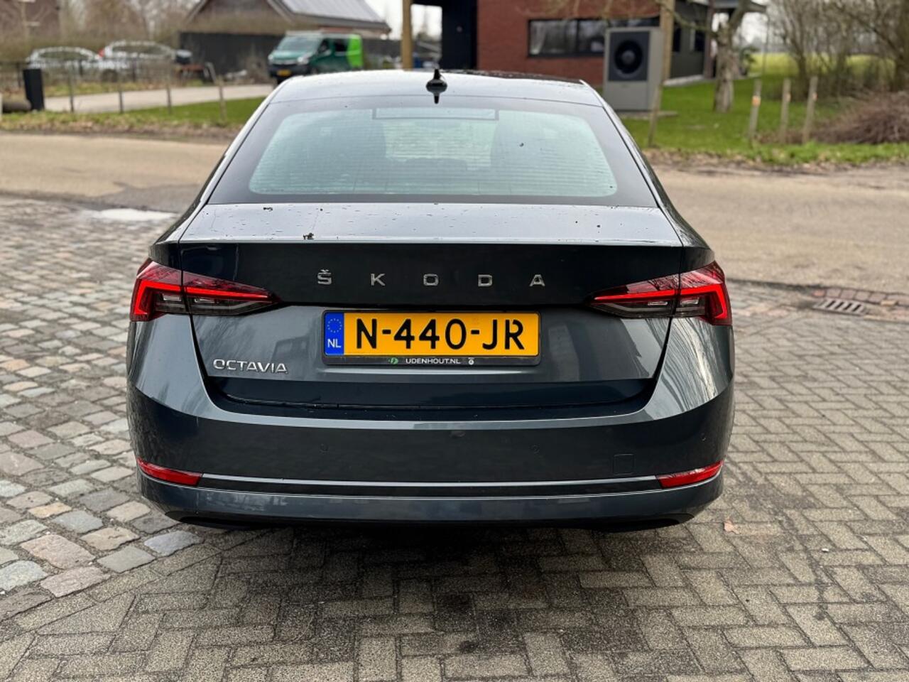 Skoda OCTAVIA 1.0 TSI Bns Edition ecc,digidash,led,lmv,navi,dglas,pdc