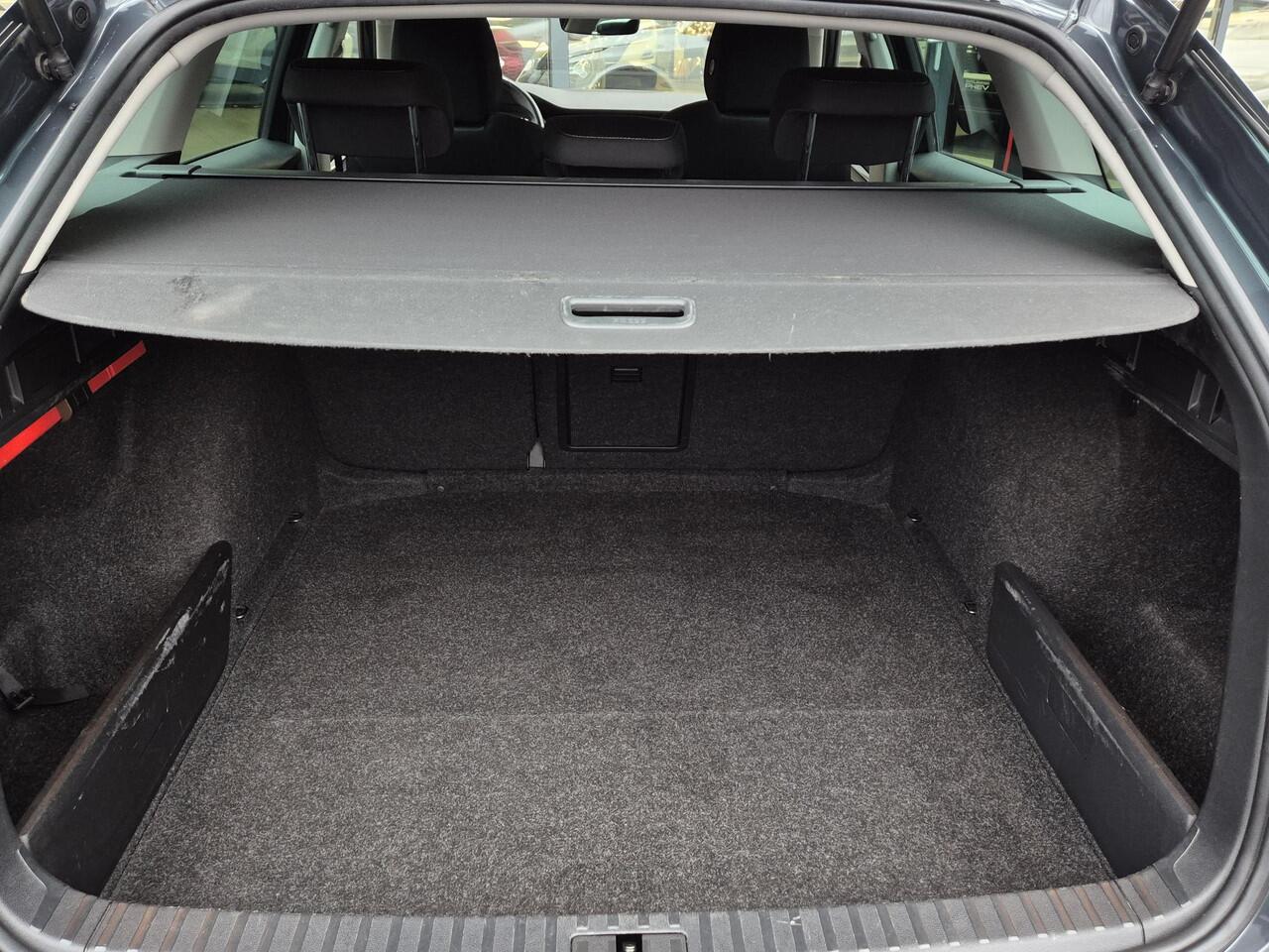 Skoda OCTAVIA Combi 1.5 TSI Comfort line | AppleCarplay / AndroidAuto | Keyless |