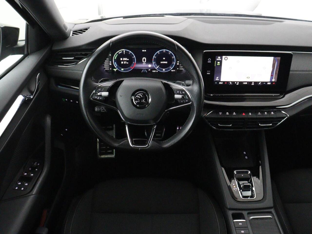 Skoda OCTAVIA 1.4 TSI iV PHEV Sportline | SOH 92% | Head-Up | Adaptive Cruise | Carplay | Stoelverwarming | Side Assist | Memory | Navigatie | Full LED | Sfeerverlichting | Canton Sound | PHEV | Plug In