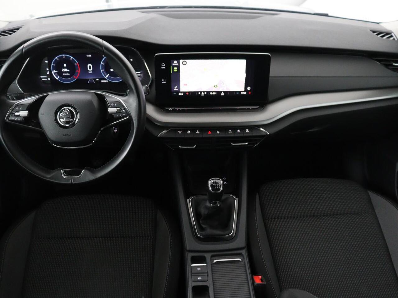 Skoda OCTAVIA 1.0 TSI Business Edition | Trekhaak | Carplay | Navigatie | Full LED | Parkeerhulp | Climate control | Digital Cockpit | Bluetooth
