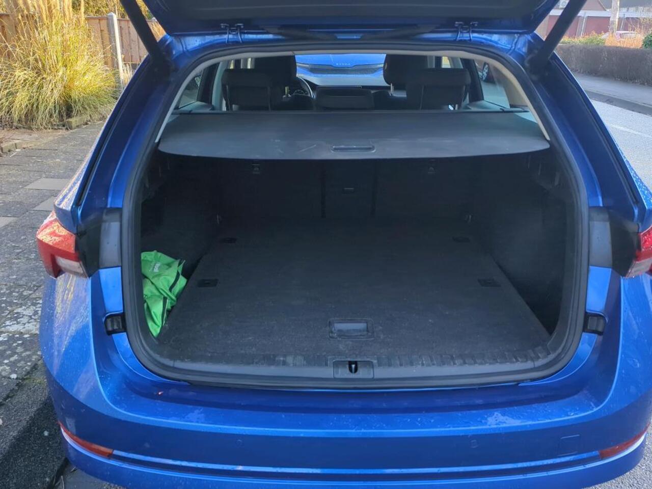 Skoda OCTAVIA Combi 1.0 TSI Business Edition NL-AUTO | LAGE KM STAND