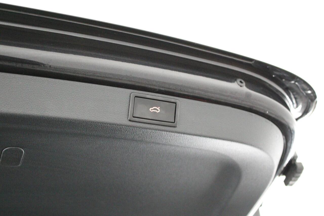 Skoda OCTAVIA Combi 1.0 e-TSI 110pk DSG Business Edition Plus Leder Stoelverwarming V+A Keyless Virtual Cockpit Navigatie