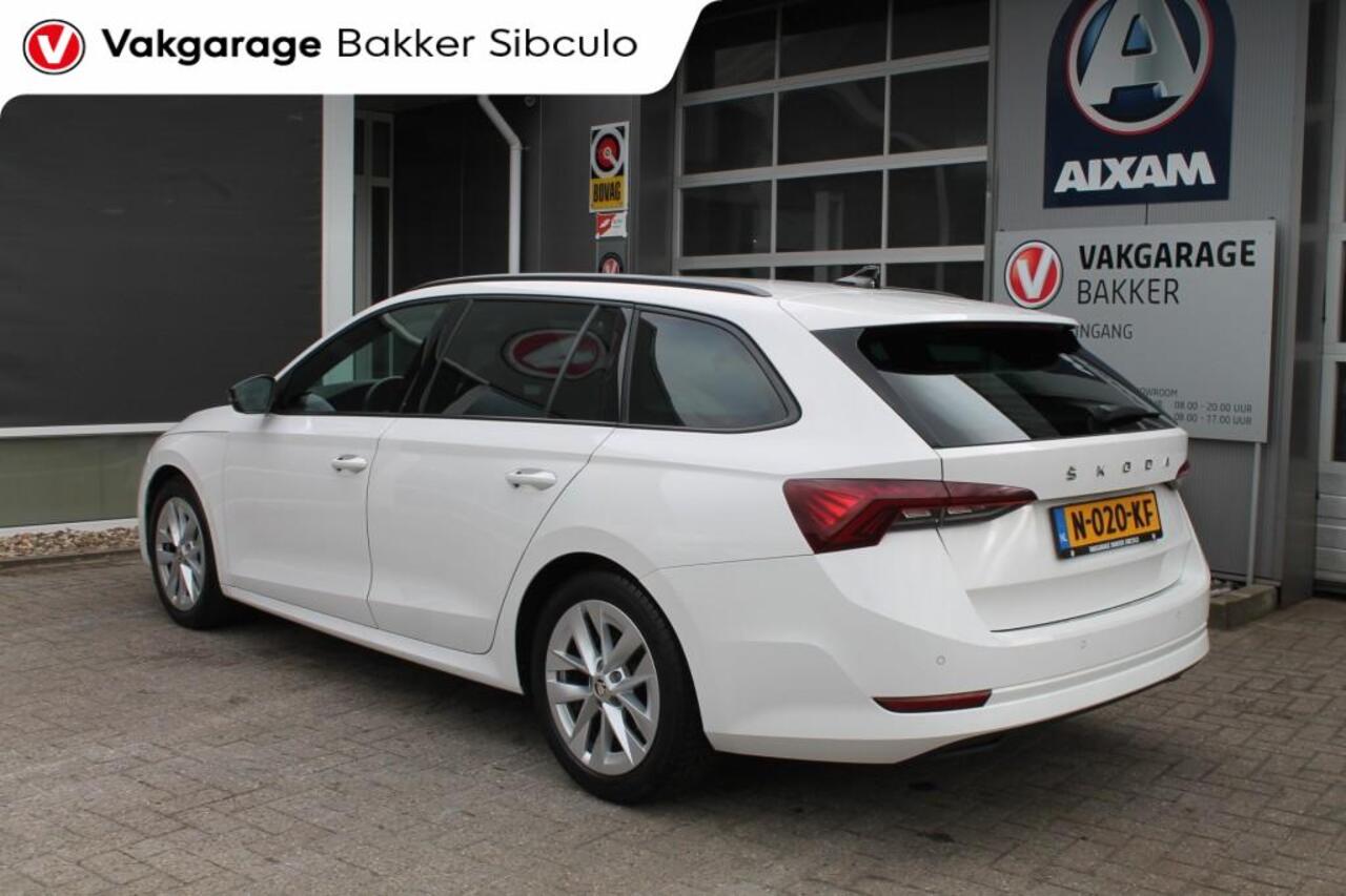 Skoda OCTAVIA 1.0 e-TSI Sport Business AUTOMAAT CLIMA NAVI TREKHAAK