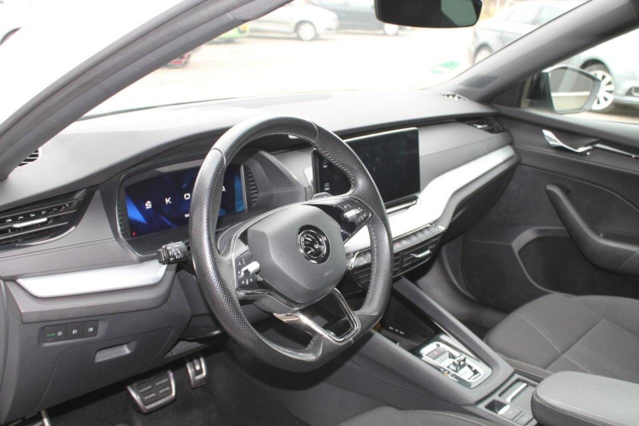 Skoda OCTAVIA 1.0 e-TSI Sport Business AUTOMAAT CLIMA NAVI TREKHAAK