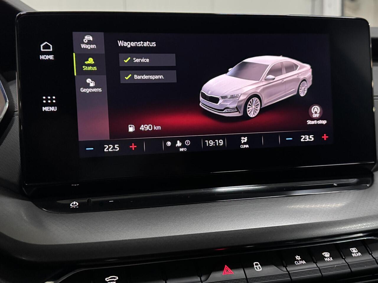 Skoda OCTAVIA 1.0 TSI Ambition LED NAVI CLIMA CARPLAY TREKHAAK
