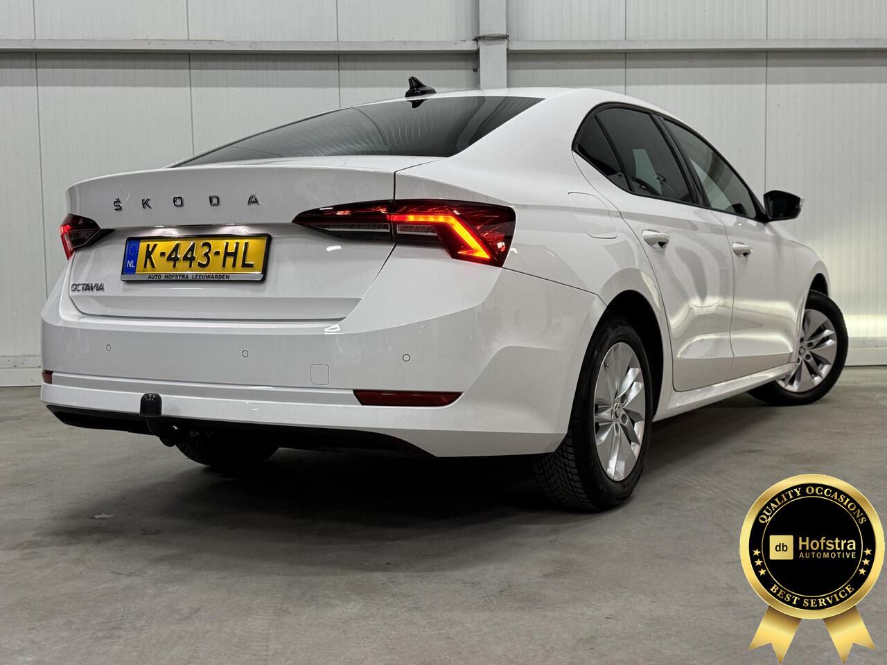 Skoda OCTAVIA 1.0 TSI Ambition LED NAVI CLIMA CARPLAY TREKHAAK