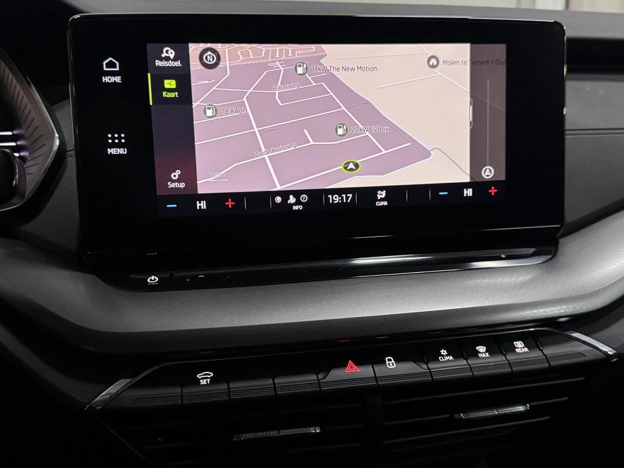 Skoda OCTAVIA 1.0 TSI Ambition LED NAVI CLIMA CARPLAY TREKHAAK