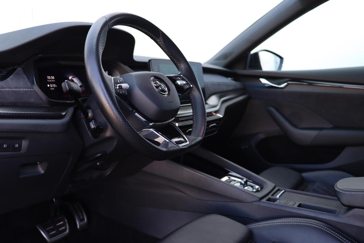 Skoda OCTAVIA Combi 1.4 TSi iV RS 245pk DSG6