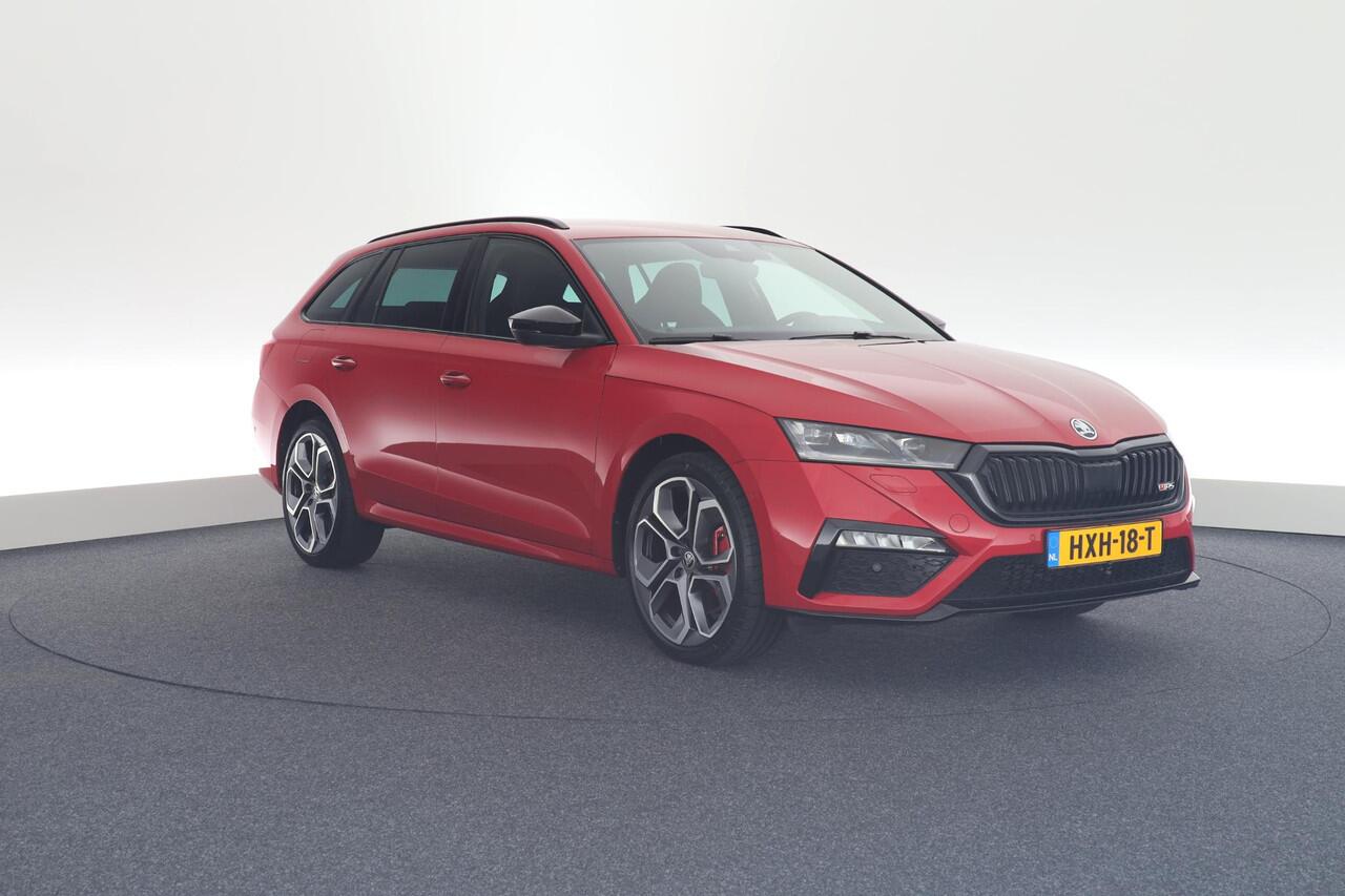 Skoda OCTAVIA Combi RS 1.4 TSI IV 245pk DSG Camera Keyless Memory Stoelverwarming Carplay