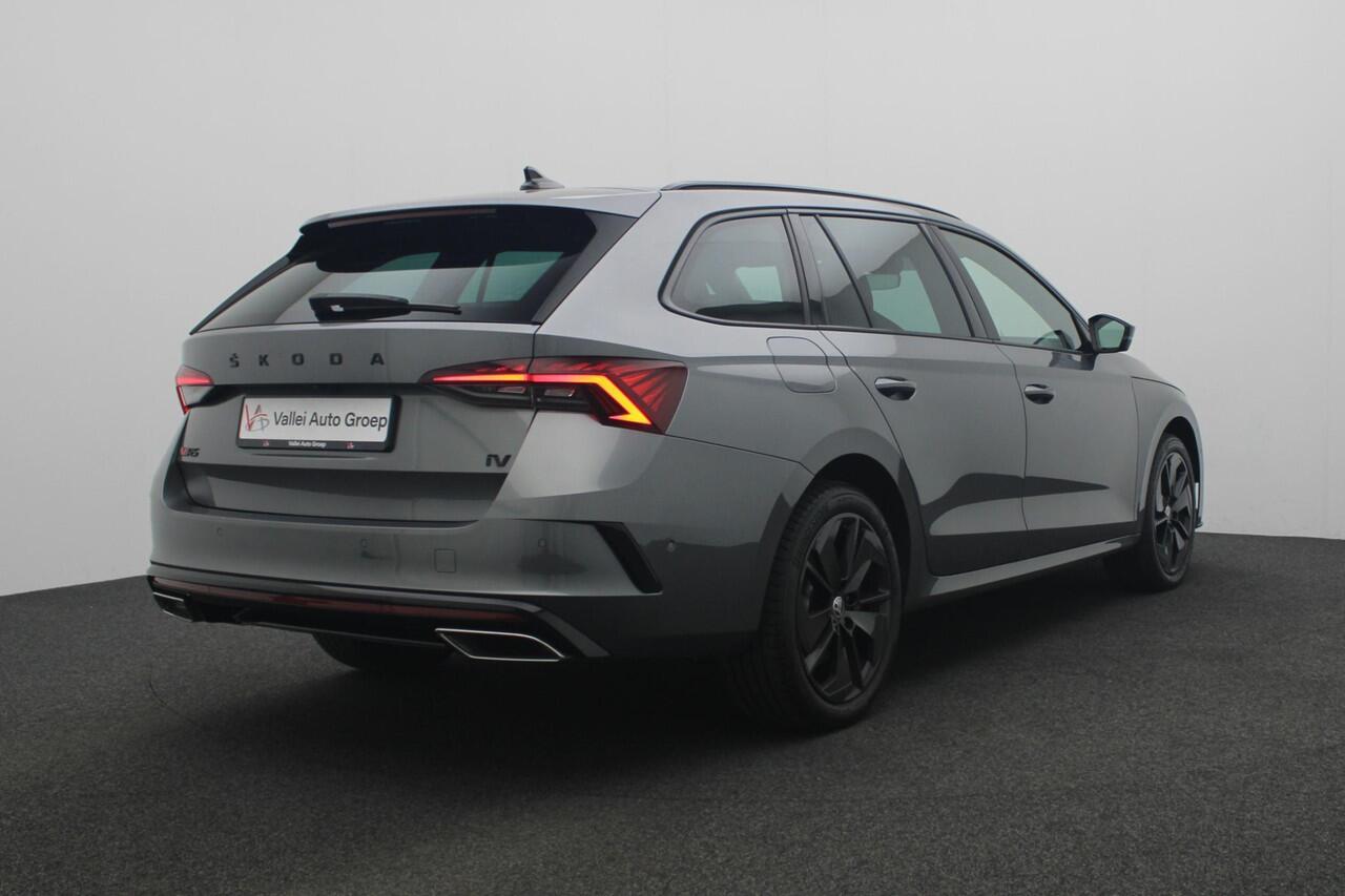 Skoda OCTAVIA Combi 1.4 TSI 245 pk DSG RS iV PHEV Business | Matrix LED | Adaptief onderstel | Achteruitrijcamera | Stoelverwarming