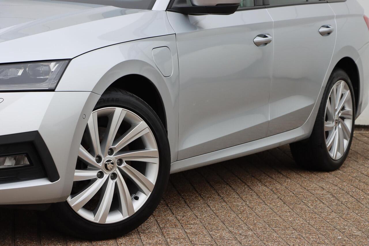 Skoda OCTAVIA Combi 1.4 TSI iV Style 204pk DSG6