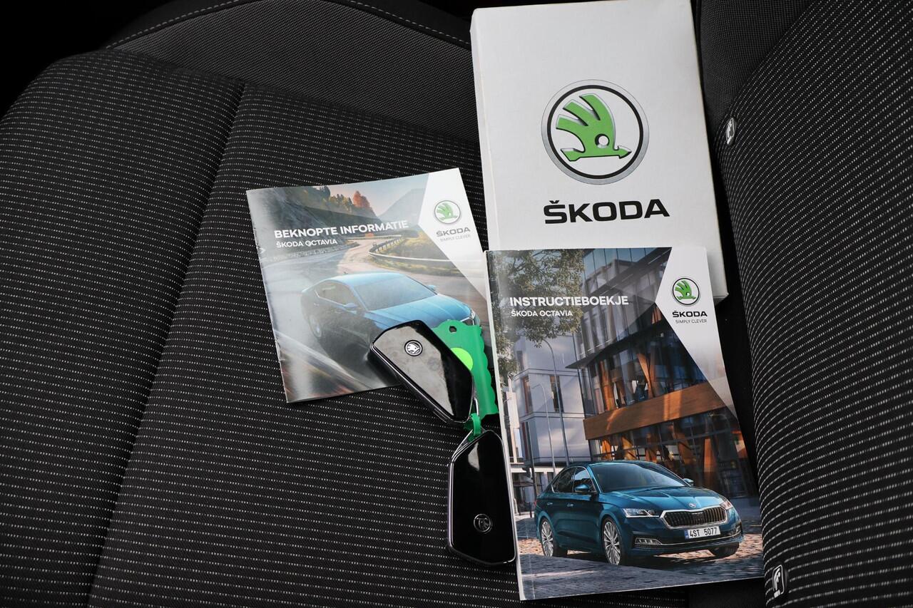 Skoda OCTAVIA Combi 1.0 Business Edition 1e Eigenaar | NL-Auto | Volledig Onderh. | BTW | Stoelverwarming | Camera | Navi | Elek Klep | Cruise | Full-Led | Keyless | DAB | PDC |