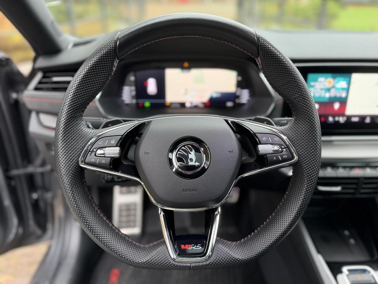 Skoda OCTAVIA Combi 2.0 TSI iV RS | Pano | Performance | Memory | Camera |