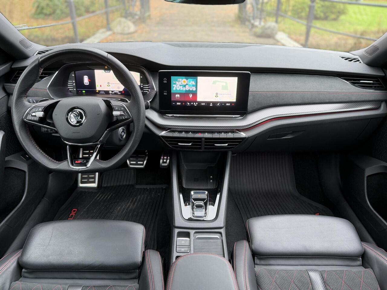 Skoda OCTAVIA Combi 2.0 TSI iV RS | Pano | Performance | Memory | Camera |