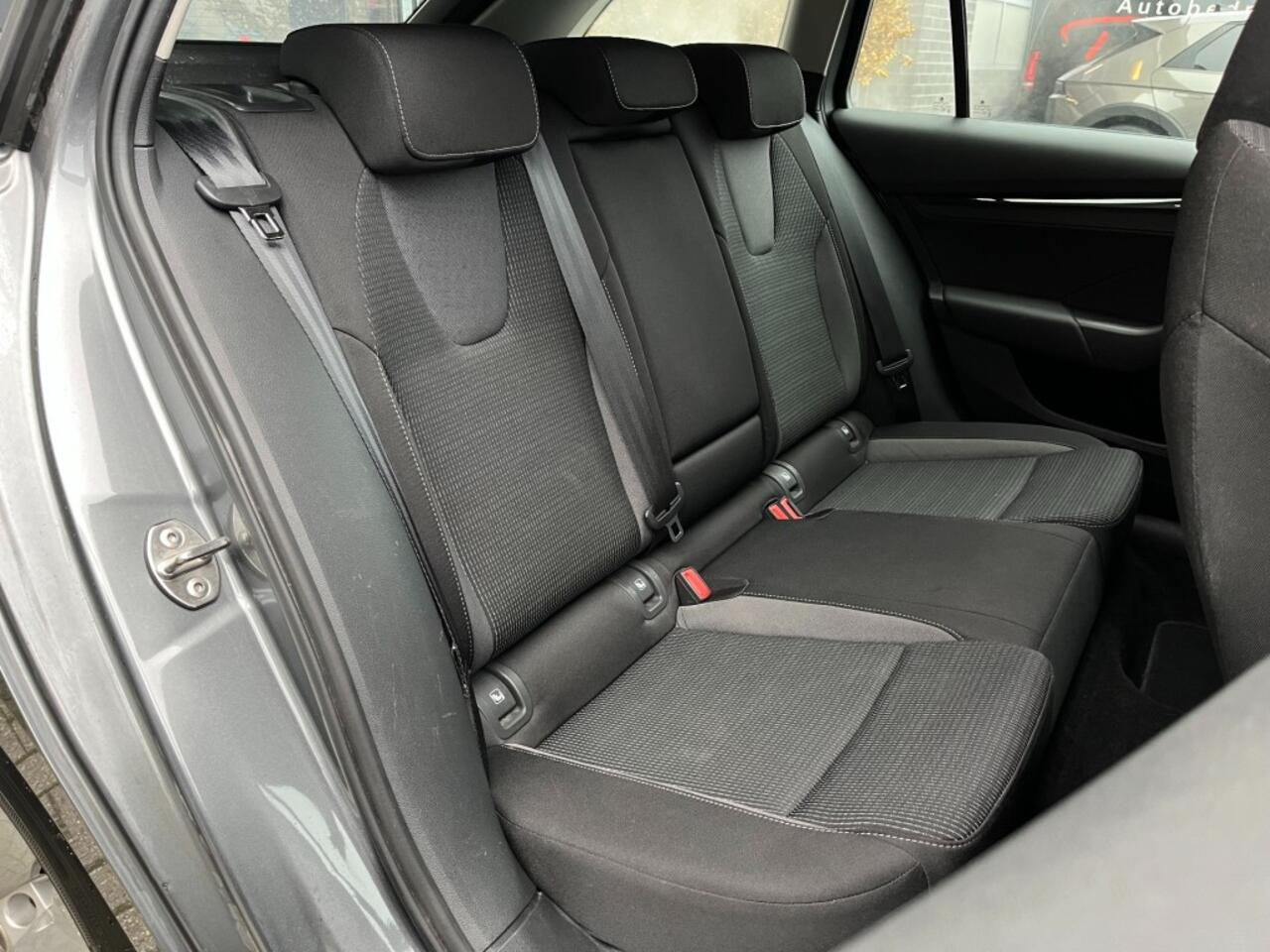 Skoda OCTAVIA COMBI 1.4TSi PHEV AMBITION IV - TREKHAAK