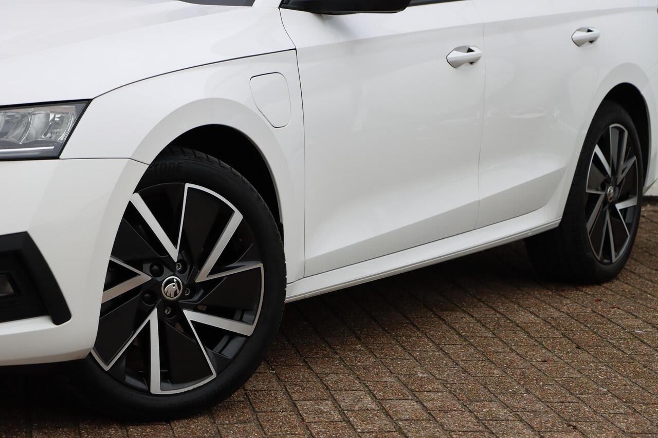 Skoda OCTAVIA Combi 1.4 TSI iV Style 204pk DSG6
