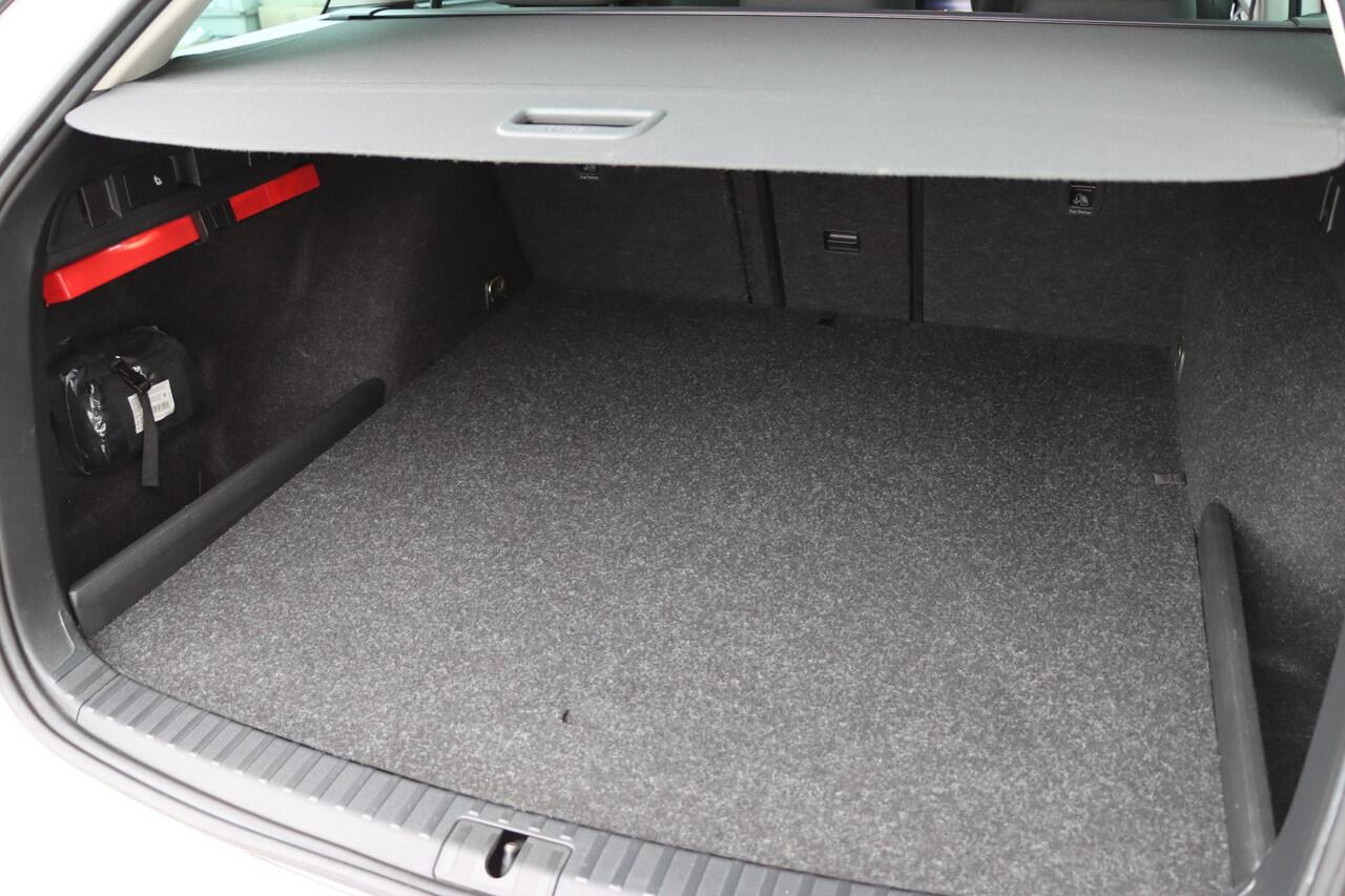 Skoda OCTAVIA Combi 1.4 TSI iV Style 204pk DSG6