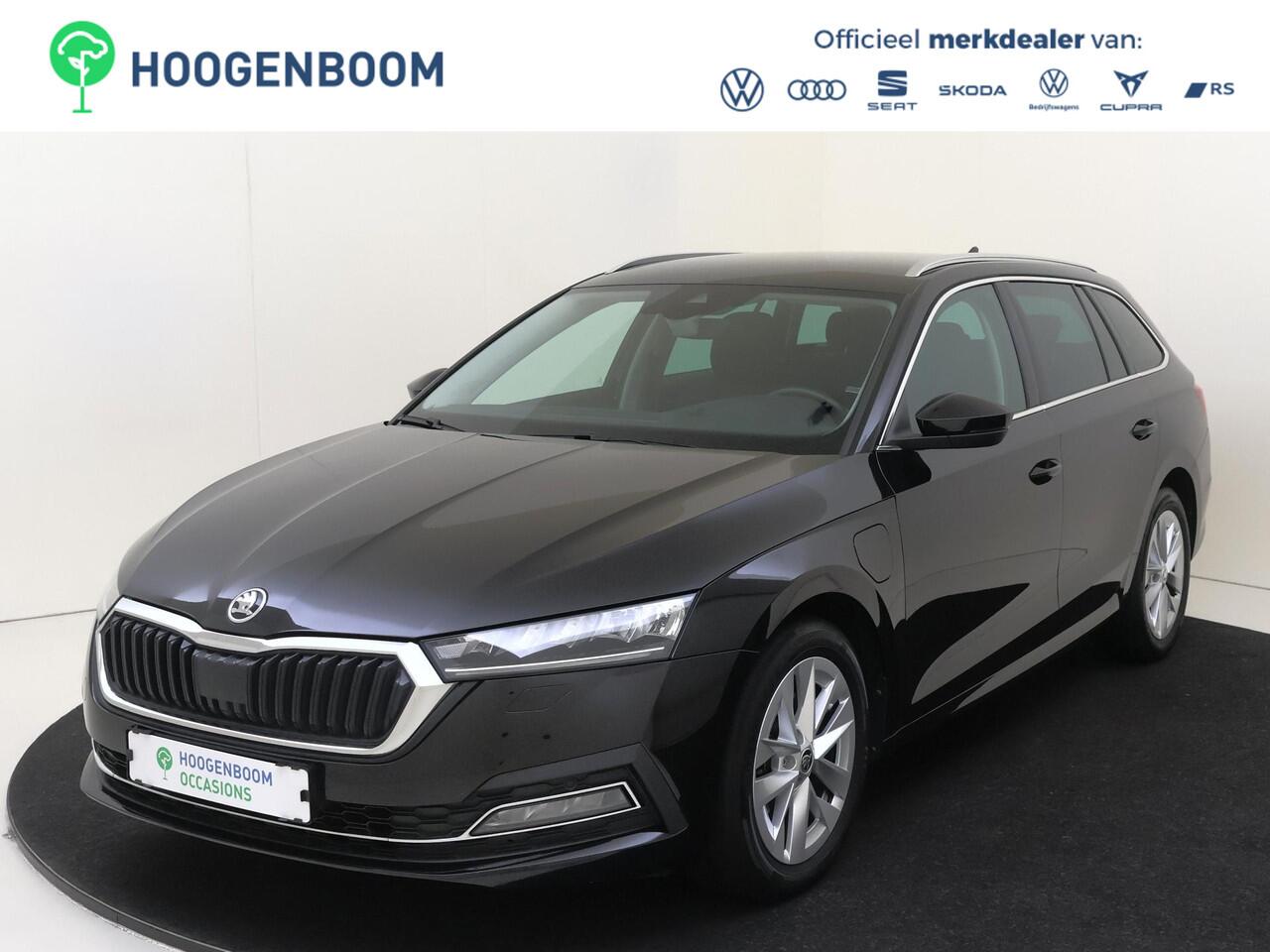 Skoda OCTAVIA Combi 1.4 TSI iV PHEV Business Edition | SoH 91% | Head-up display | Keyless | Achteruitrijcamera | Stoelverwarming | Navigatie | Adaptieve cruise control | Dodehoek detectie |