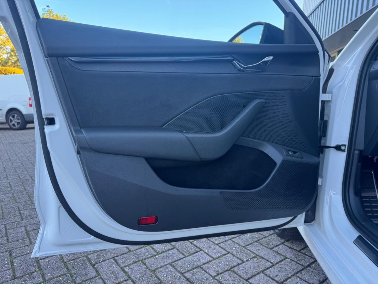 Skoda OCTAVIA 1.4 TSI iV PHEV Sportline Business 245 PK