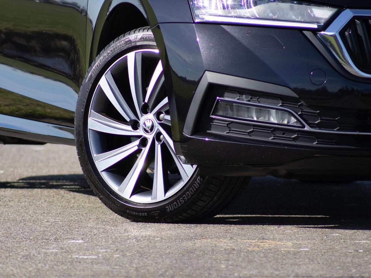 Skoda OCTAVIA Combi 1.0 e-TSI Business Edition Plus Memory Virtual dashboard