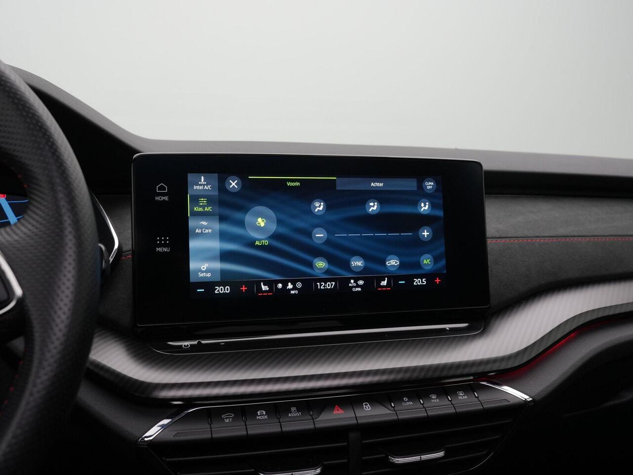 Skoda OCTAVIA 1.4 TSI 245 pk DSG RS iV PHEV Business | Panoramadak | Canton | Head-up display | Matrix LED | Stuur-/achterbankverwarming | Achteruitrijcamera