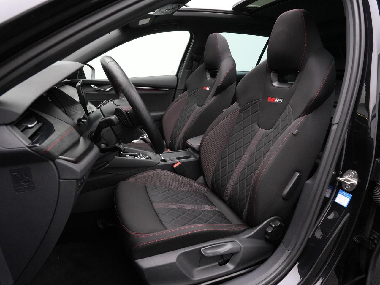 Skoda OCTAVIA 1.4 TSI 245 pk DSG RS iV PHEV Business | Panoramadak | Canton | Head-up display | Matrix LED | Stuur-/achterbankverwarming | Achteruitrijcamera