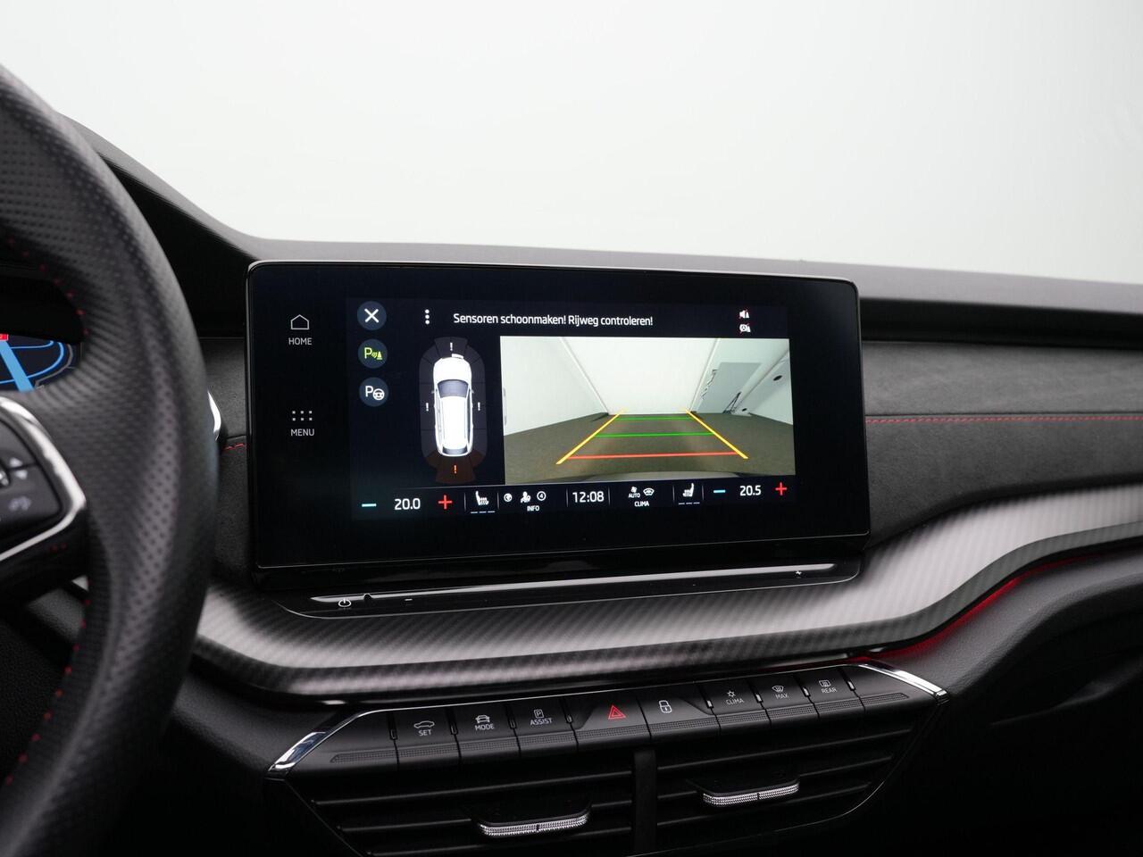 Skoda OCTAVIA 1.4 TSI 245 pk DSG RS iV PHEV Business | Panoramadak | Canton | Head-up display | Matrix LED | Stuur-/achterbankverwarming | Achteruitrijcamera