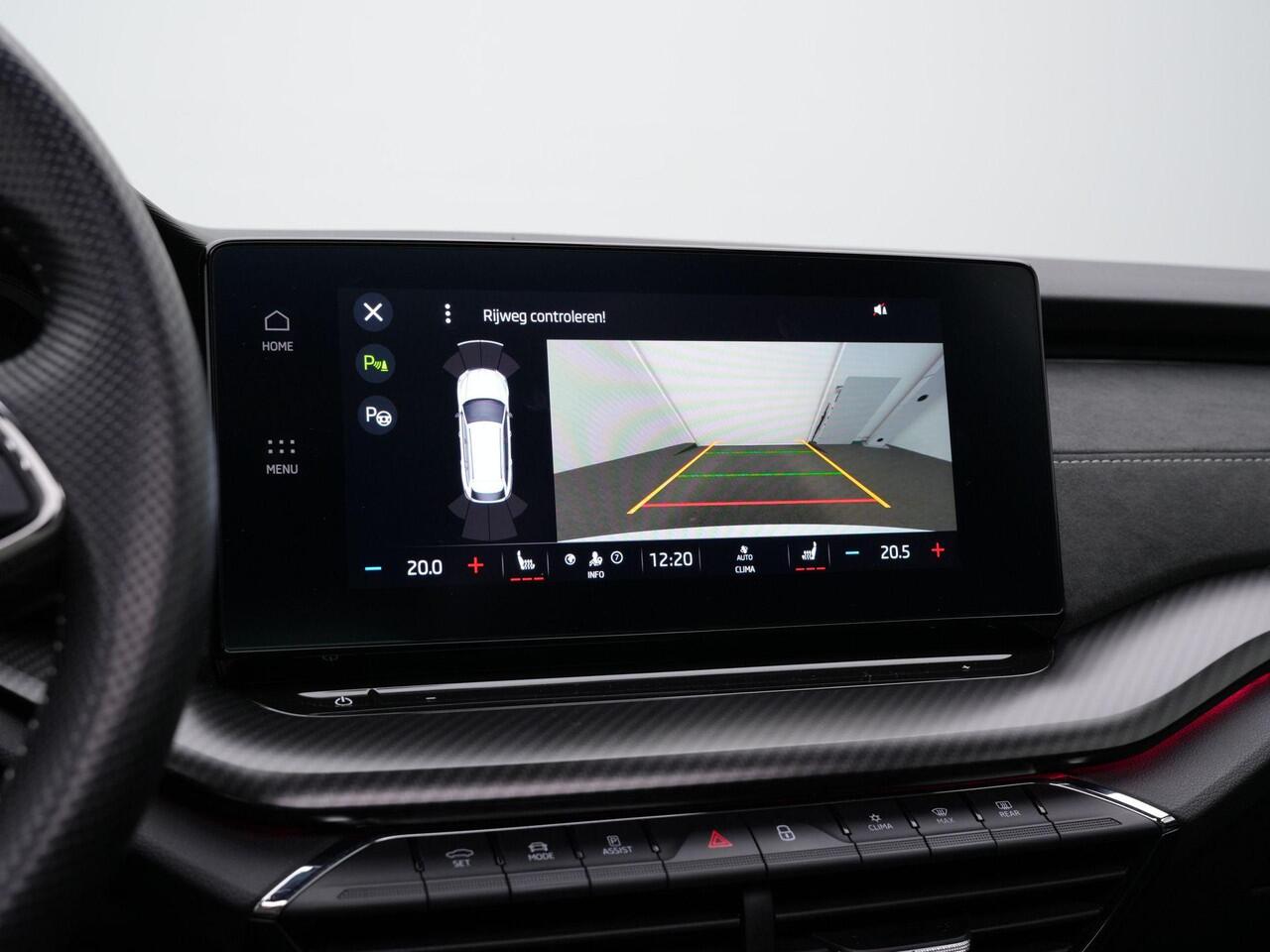 Skoda OCTAVIA Combi 1.4 TSI 245 pk DSG RS iV PHEV Business | Panoramadak | Geheugen-/massagestoelen | Head-up display | Canton | Matrix LED | Leder/alcantara