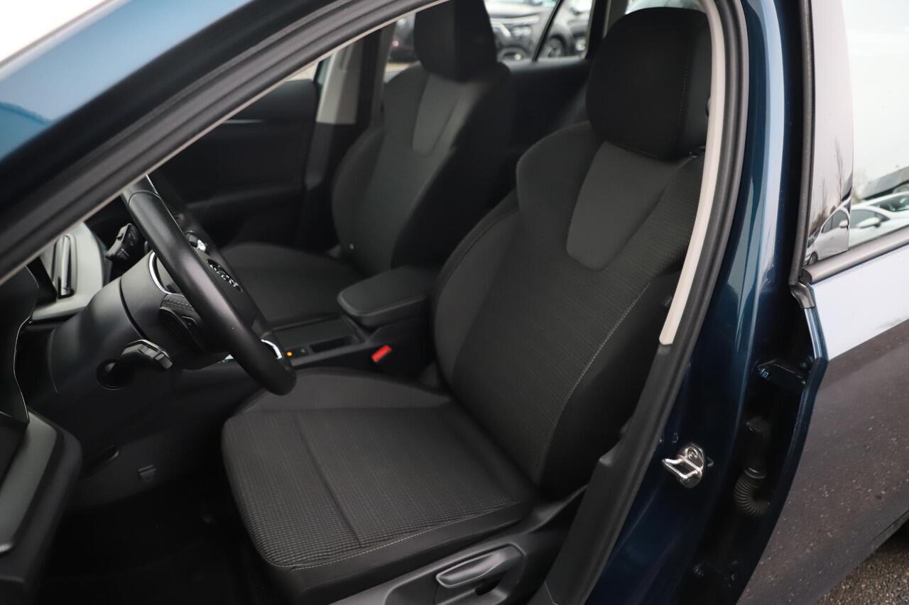 Skoda OCTAVIA Combi 1.0 e-TSI Ambition Automaat Virtual Cockpit Navigatie Carplay Android LMV LED Clima Cruise Lane Assist