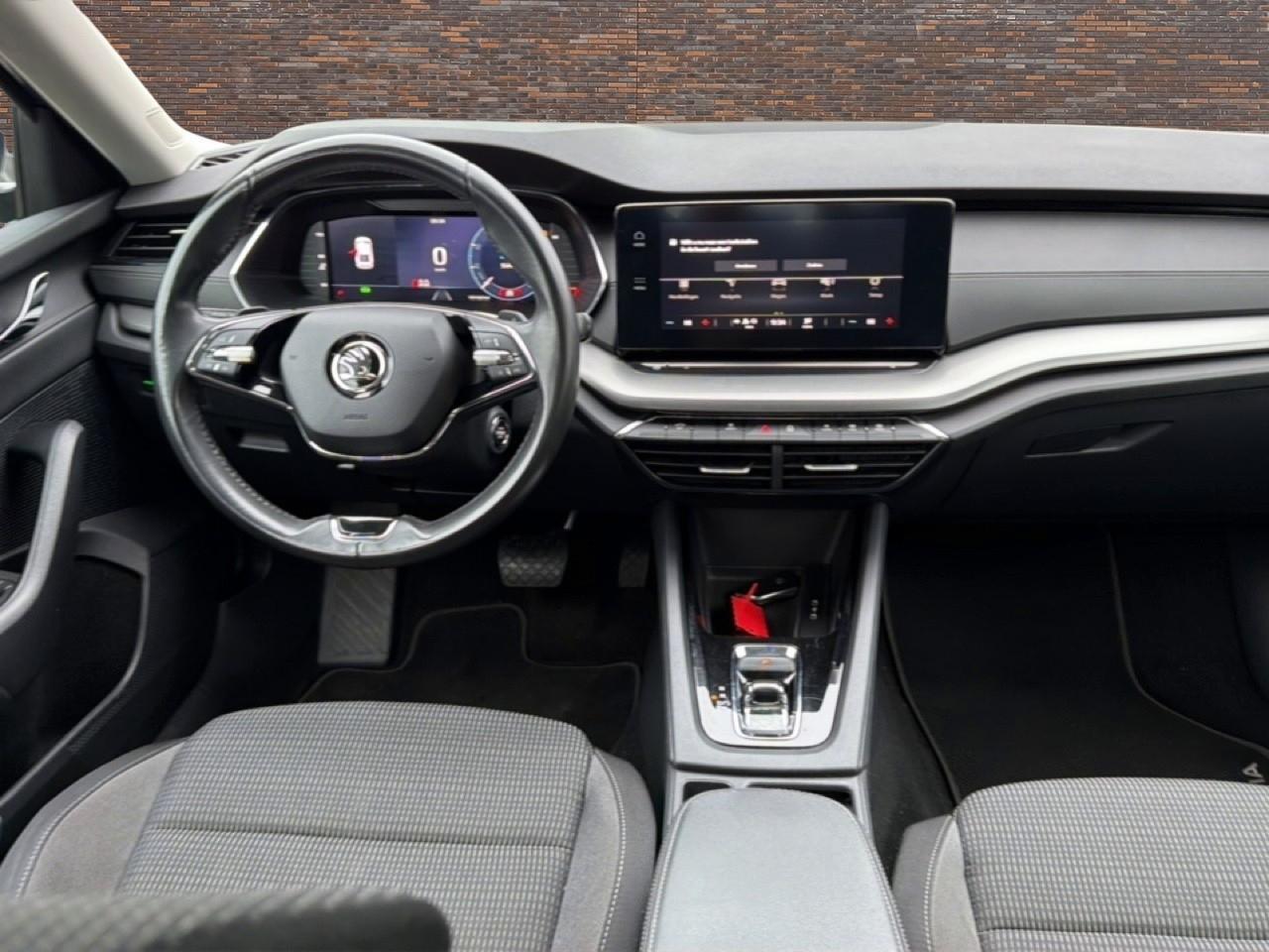 Skoda OCTAVIA 1.0 e-TSI ECC LMV NAVI CRUISE