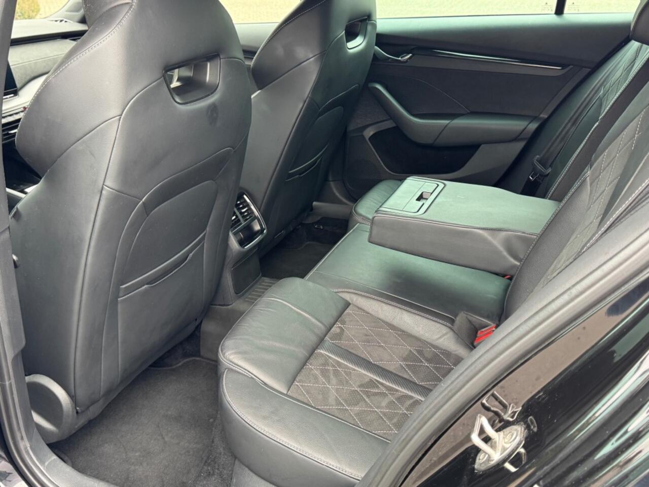 Skoda OCTAVIA 1.4 TSI IV RS PHEV Combi HUD standkachel