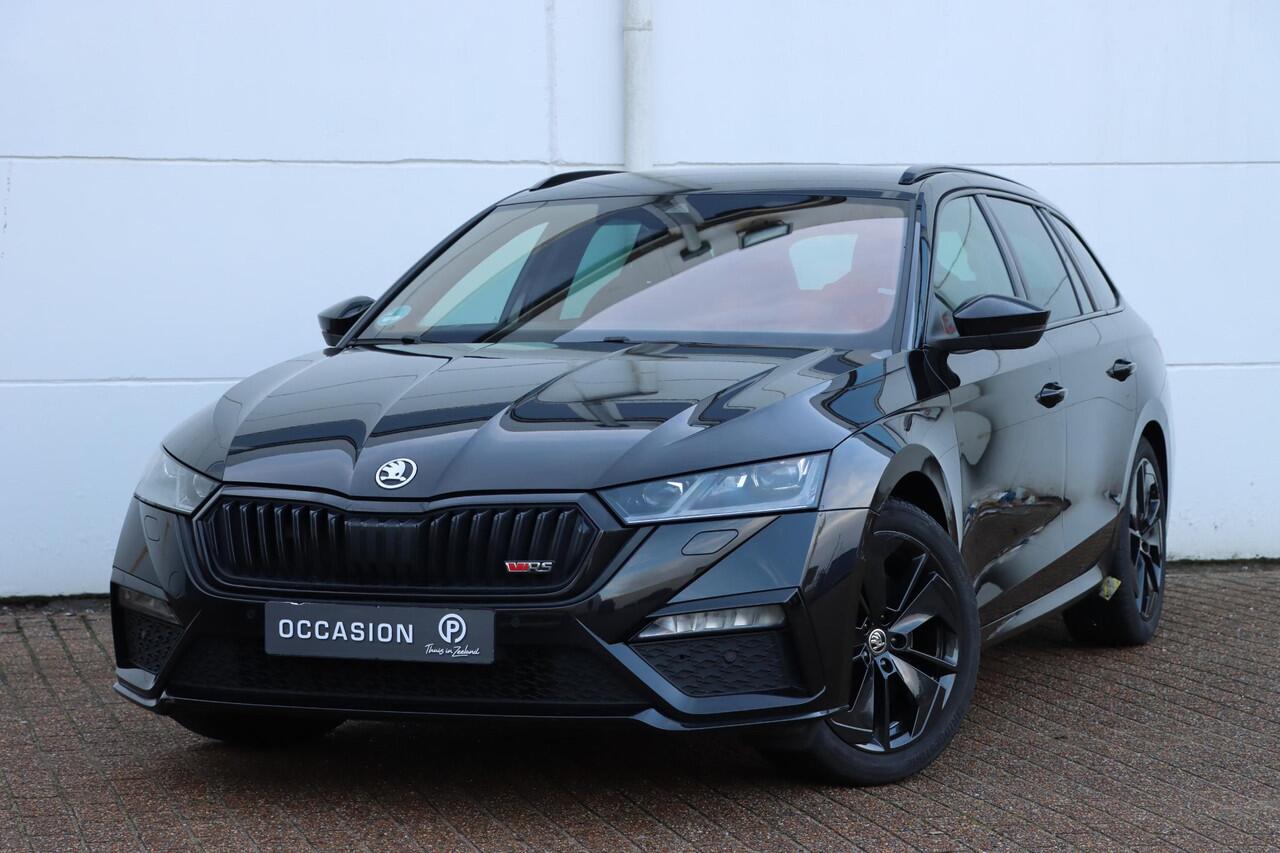 Skoda OCTAVIA Combi 2.0 TSI RS 245pk DSG7 | Carplay | Camera | Stoel+stuurverwarming | Travelassist| Achterbank verwarmbaar