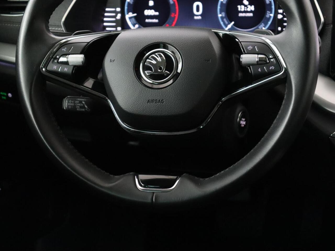 Skoda OCTAVIA 1.5 TSI Business Edition Plus | Stoelverwarming | Trekhaak | Adaptive cruise | Keyless | Full LED | Parkeerhulp | Climate control