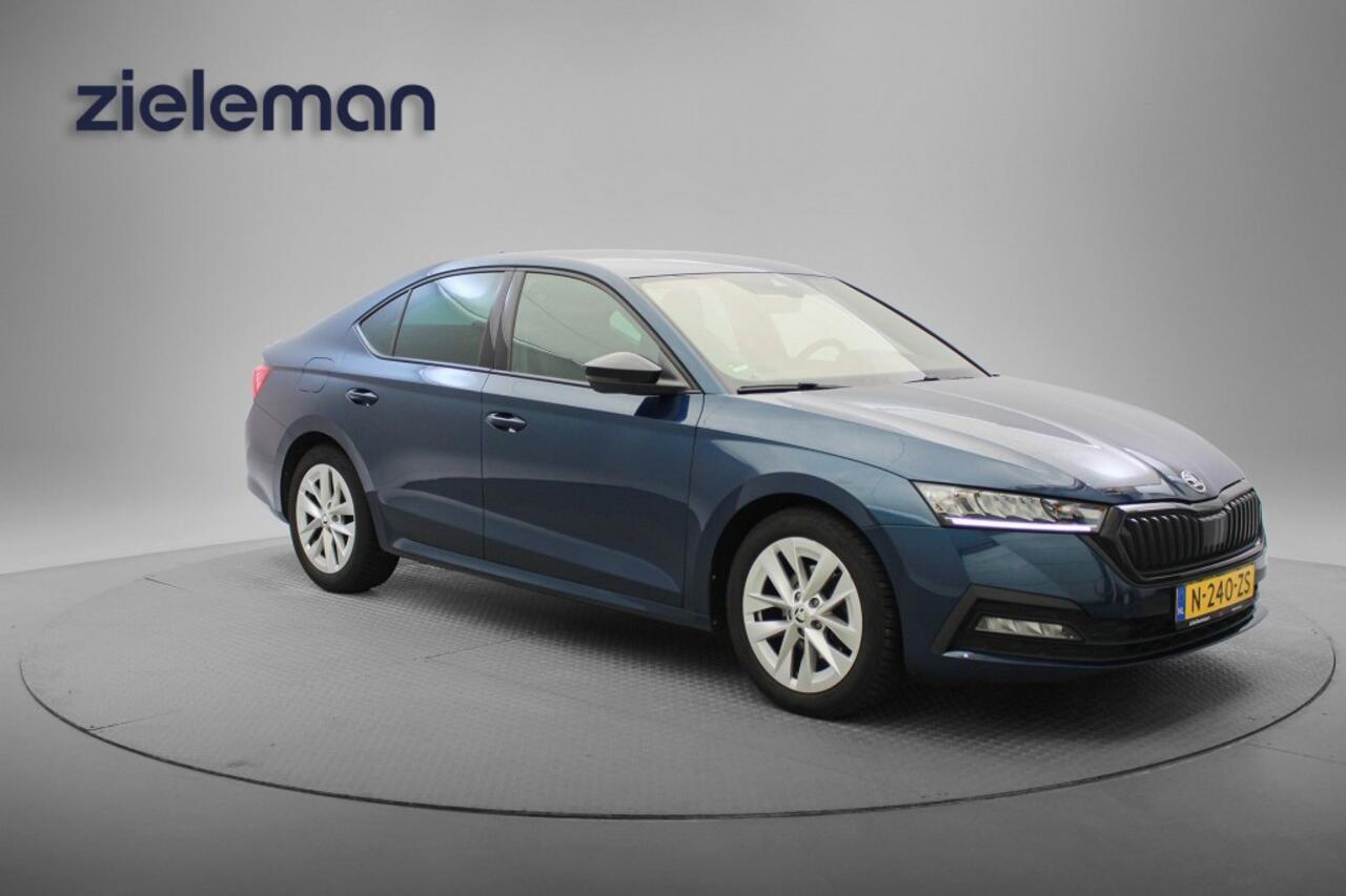 Skoda OCTAVIA 1.0 e-TSI Sport Business Automaat - Digitaal Cockpit, Carplay, Sportstoelen