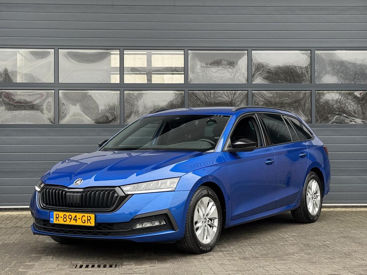 Skoda OCTAVIA COMBI 1.0 TSI SPORT BUSINESS I TREKHAAK I APPLE CARPLAY I CLIMATE CONTROL I P-SENSOREN