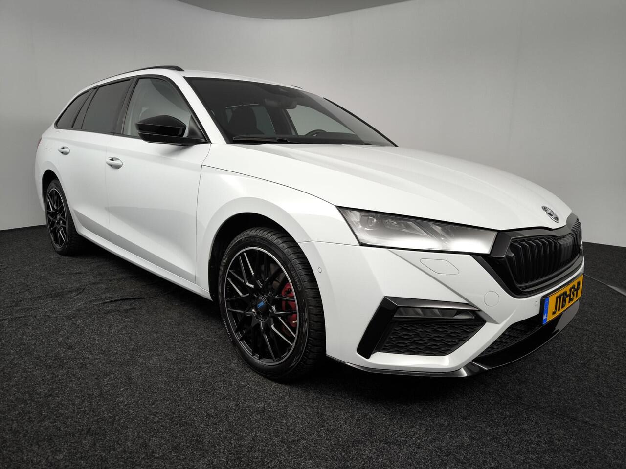 Skoda OCTAVIA Combi 1.4 TSI RS iV PHEV Business | Canton Audio | Dealer Onderhouden | Winter Pack