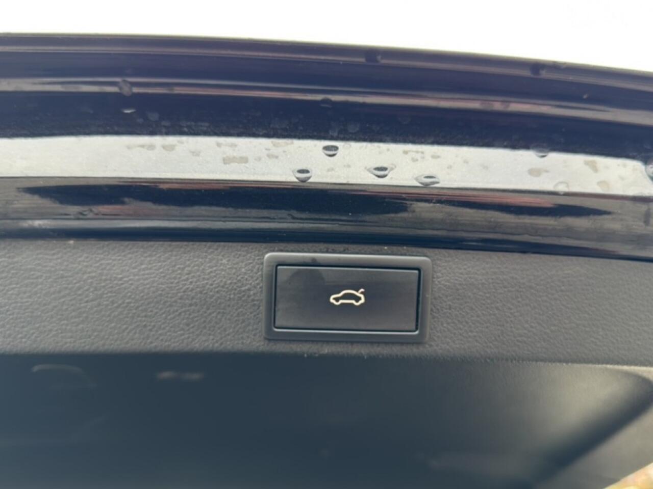 Skoda OCTAVIA 1.4 TSI DSG RS IV PANODAK/ELEKKLEP/CANTON/CAMERA/ACC/STOELVERW