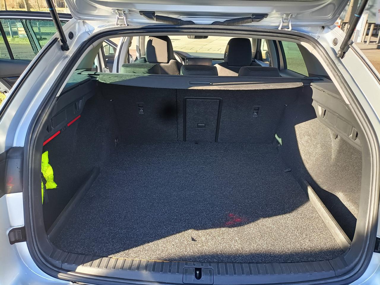 Skoda OCTAVIA Combi 1.4 Tsi IV PHEV , Navi, Dig.Dis,Trekhaa