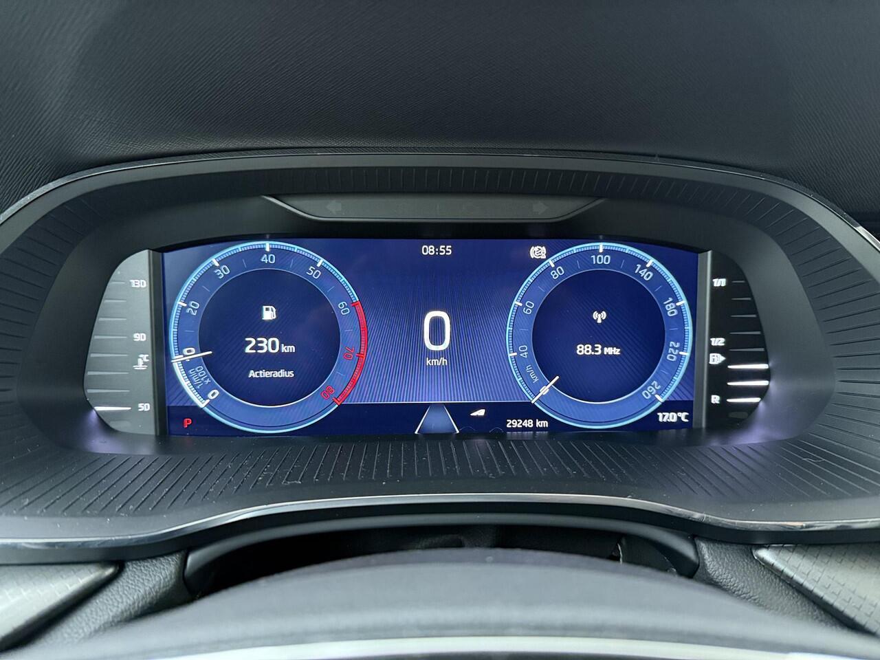 Skoda OCTAVIA Combi 1.0 e-TSI Business Edition | 110 PK | Automaat | Trekhaak | Cruise control | Apple Carplay/Android Auto |