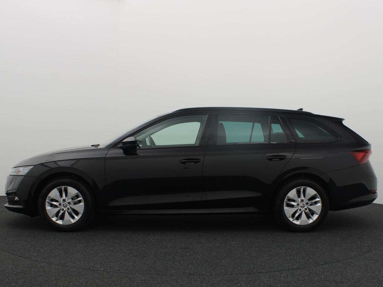 Skoda OCTAVIA Combi 1.0 TSI Business Edition TREKHAAK / STOELVERW / STUURVERW / VIRTUAL / FULL LED / KEYLESS / CARPLAY / NL-AUTO