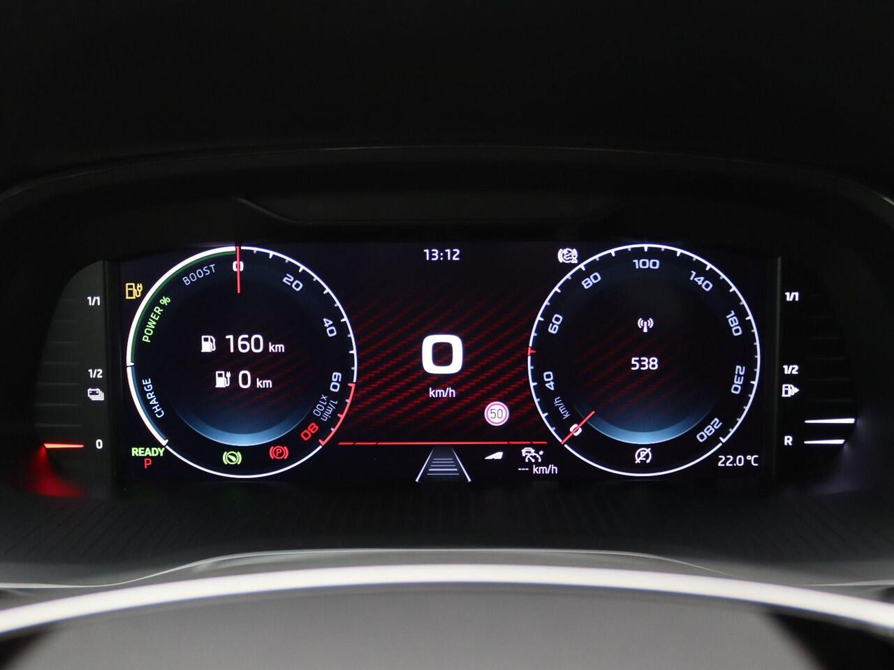 Skoda OCTAVIA Combi 1.4 TSI RS iV PHEV Business 245PK DSG Pano-Schuifdak, Adaptieve Cruise Controle, Achteruitrijcamera, Canton Sound, Keyless, Stoel-& Achterbank verwarming, Voorruitverwarming, Memorystoel, 19" LM Velgen