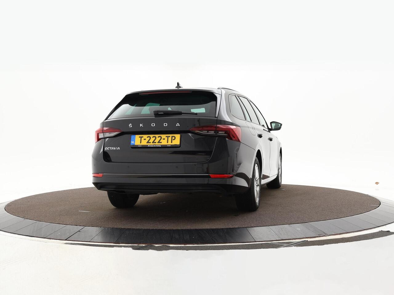 Skoda OCTAVIA Combi 1.0 TSI 110pk Business Edition · Apple/Android Car Play · Navigatie · Elek. Achterklep · P-Sensoren · Cruise Control · 16'' Inch · Garantie t/m 05-09-2027 of 100.000km